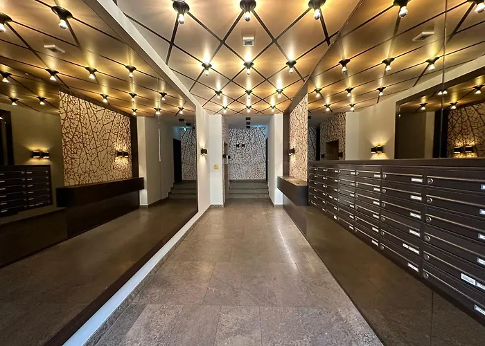 Either Private 2B2B Or Shared 1B1B, Luxury, Bright, Spacious