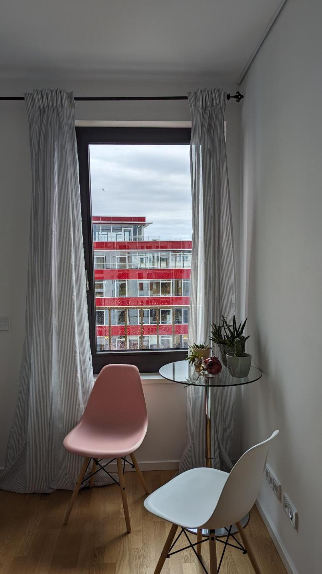 Either Private 2b2b Or Shared 1b1b, Luxury, Bright, Spacious Berlin